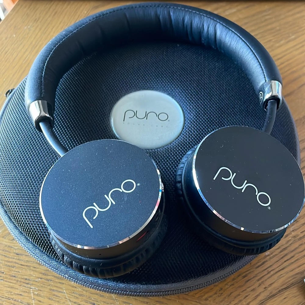 Puro Sound Labs BT2200 Volume Limited Kids’ Bluetooth Headphones